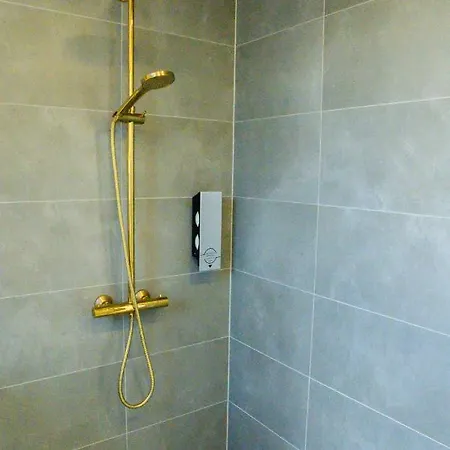 Castella Apartment *